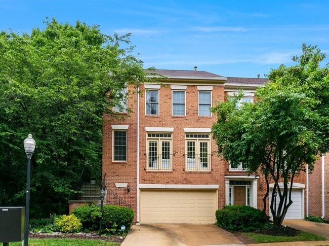 property at 11426 Summer House Ct