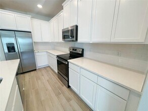 3090 Paddlebox Pt in Oviedo, FL - Building Photo - Building Photo