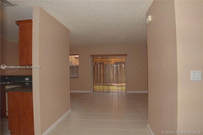 230 Mahogany Ter in Davie, FL - Building Photo - Building Photo