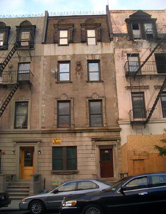 569 W 161st St in New York, NY - Building Photo