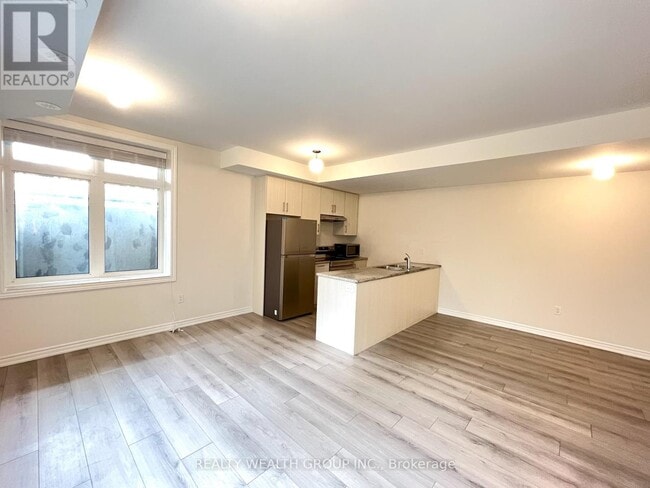 40 Halliford Pl in Brampton, ON - Building Photo - Building Photo