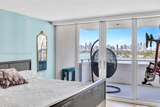 11 Island Ave in Miami Beach, FL - Building Photo - Building Photo