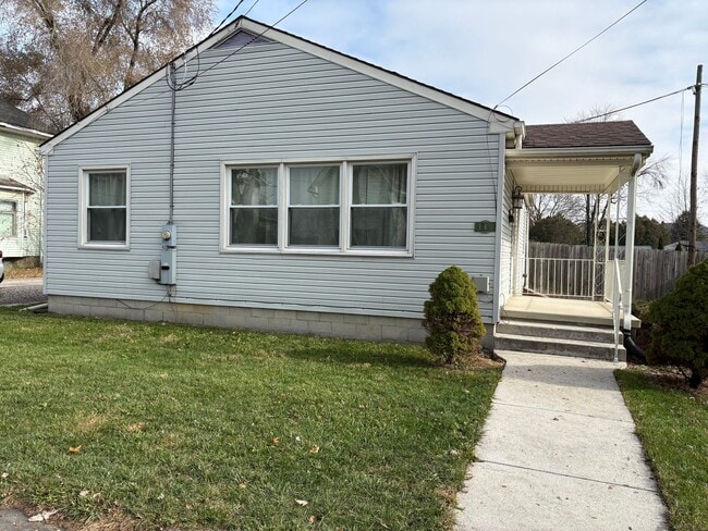 140 S Grand Ave in Marion, OH - Foto de edificio - Building Photo