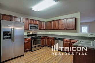 4845 Bridle Point Pkwy in Snellville, GA - Foto de edificio - Building Photo
