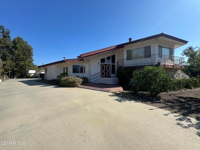 381 Laguna Terrace in Simi Valley, CA - Building Photo - Building Photo