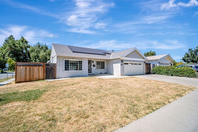 7553 Hazelnut Dr in Newark, CA - Building Photo - Building Photo