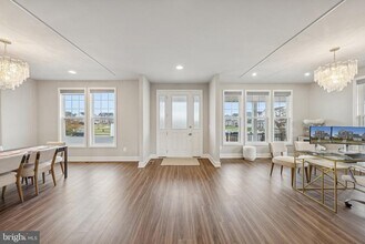 101 Milvian Wy SE in Leesburg, VA - Building Photo - Building Photo