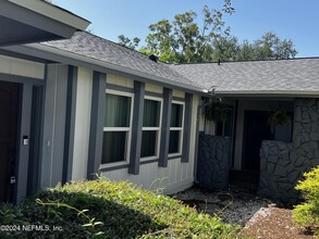 6137 Island Forest Dr in Fleming Island, FL - Building Photo - Building Photo