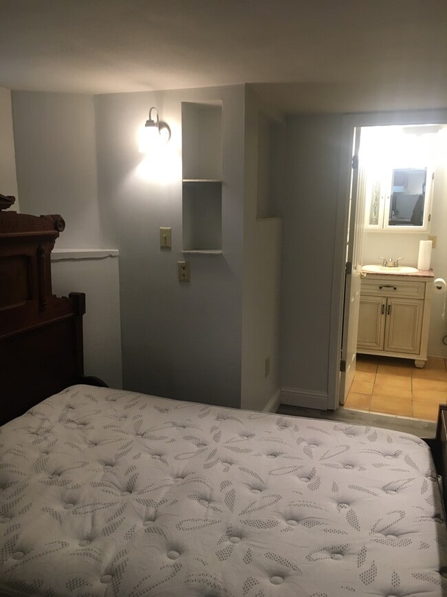 1391 Franklin Ave, Unit 1 in Astoria, OR - Foto de edificio - Building Photo