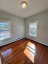 436 Pawtucket Ave in Pawtucket, RI - Building Photo - Building Photo