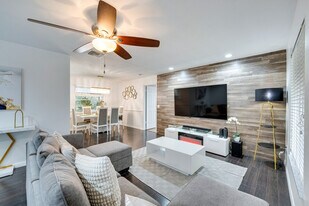 8644 Sandberry Blvd in Orlando, FL - Building Photo