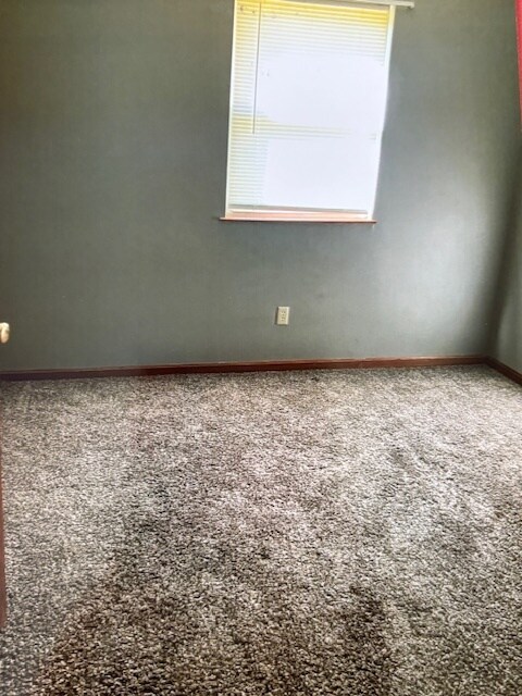 1285 Roper Ave, Unit Apt 3 in Zanesville, OH - Building Photo - Building Photo
