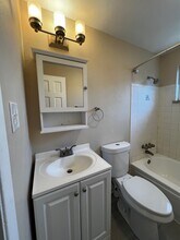 2336 S Linden Ct in Denver, CO - Building Photo - Building Photo