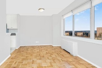 3333 Henry Hudson Pkwy in Bronx, NY - Building Photo - Building Photo