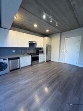 2407 W Eastwood Ave in Chicago, IL - Building Photo - Building Photo