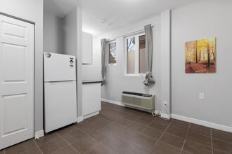 486 Albert St in Ottawa, ON - Building Photo - Building Photo