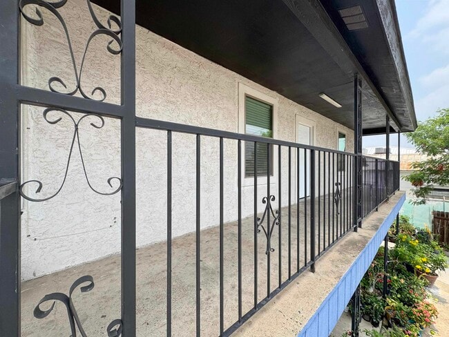 property at 520 E Travis St