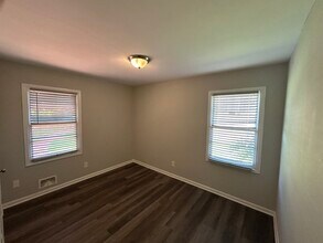 1525 Matt Leonard Dr SW in Birmingham, AL - Building Photo - Building Photo