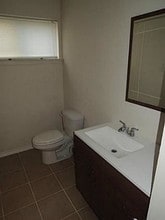 1813 Cottonwood St in Arlington, TX - Building Photo - Building Photo