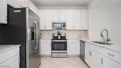 2792 Blossom Wy in Naples, FL - Building Photo - Building Photo