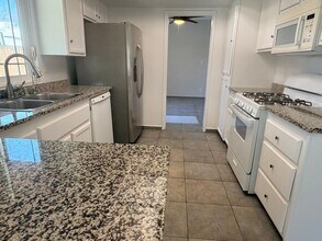 724 Silver Oak Dr in Tehachapi, CA - Building Photo - Building Photo