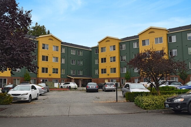 Cedar River Court Apartments
