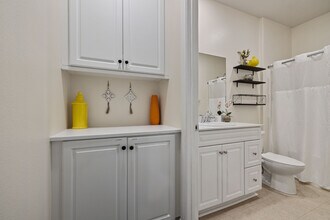 7221 Cedar Rd in Los Angeles, CA - Building Photo - Building Photo