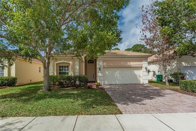 property at 5717 Spanish River Rd