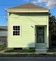 2317 N Claiborne Ave in New Orleans, LA - Building Photo