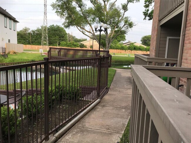 2023 Gentryside Dr in Houston, TX - Building Photo - Building Photo