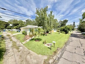 630 Mac Crillus Rd in Largo, FL - Building Photo - Building Photo