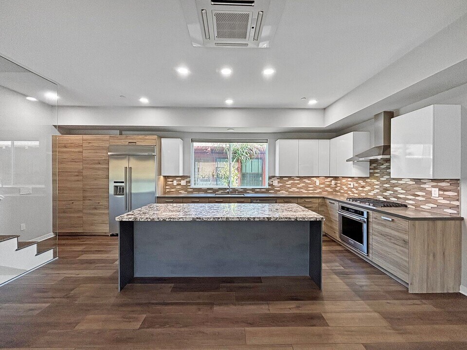 3533 Third Ave in San Diego, CA - Building Photo