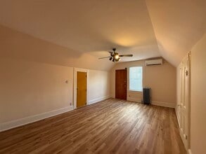 347 Avenue C in Bayonne, NJ - Building Photo - Building Photo