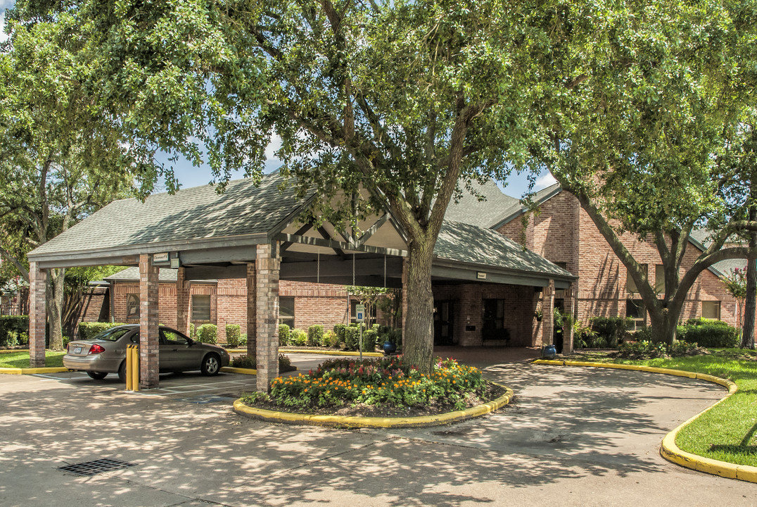 Tarrytowne Estates in Houston, TX - Building Photo