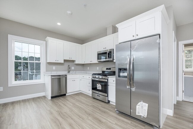 241 Mountain Ave, Unit #5