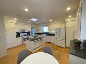 17784 Via Gracia in San Diego, CA - Building Photo - Building Photo