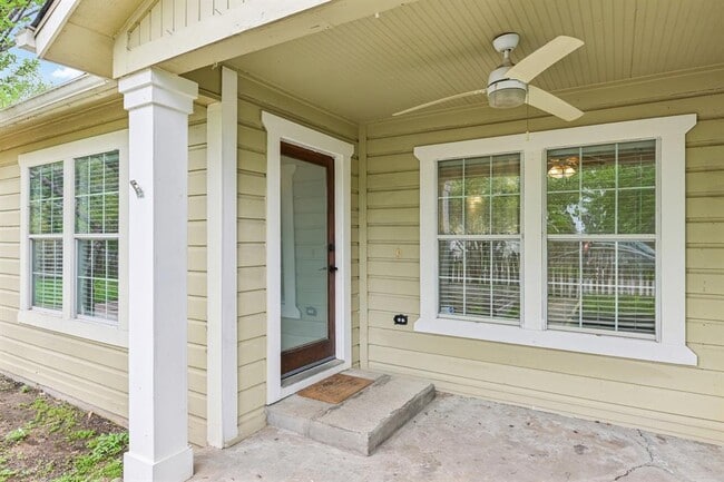 903 Chote Ave in Austin, TX - Building Photo - Building Photo