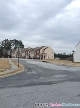 5110 Oakley Commons Blvd, Unit 206 in Union City, GA - Building Photo - Building Photo
