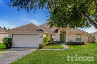 1026 Sandhill St in Groveland, FL - Building Photo