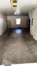 4465 E Paradise Village Pkwy S APT 1129 in Phoenix, AZ - Building Photo - Building Photo