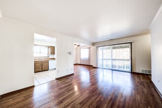 15706 Peggy Ln in Oak Forest, IL - Building Photo - Building Photo