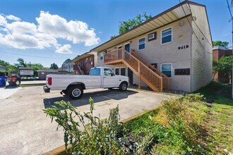 711 Easy St in Norfolk, VA - Building Photo - Building Photo