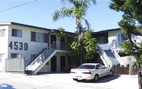 4530 Olney St in San Diego, CA - Building Photo - Building Photo