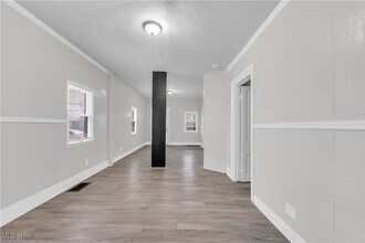 14917 Darwin Ave in Cleveland, OH - Building Photo - Building Photo