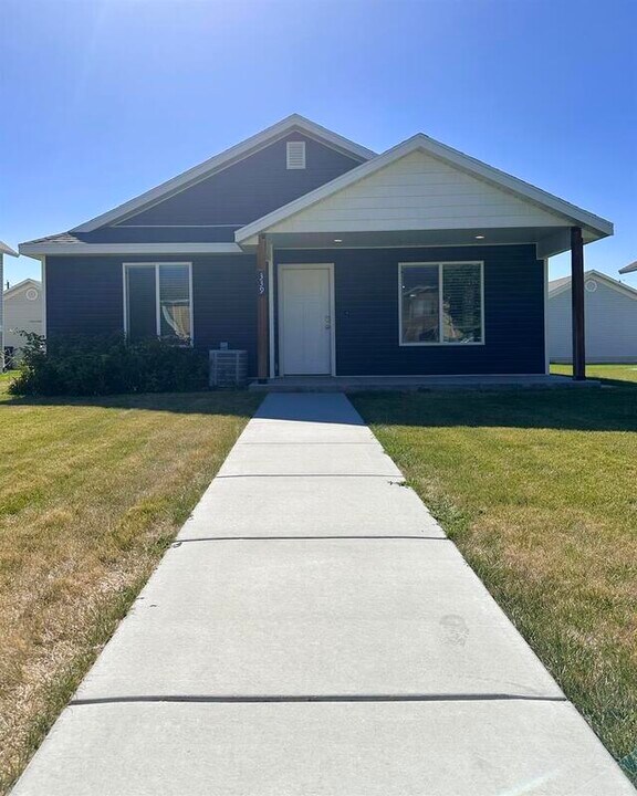 339 N 270 W in Tremonton, UT - Building Photo