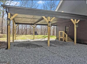 747 Golden Ave in Dahlonega, GA - Building Photo - Building Photo