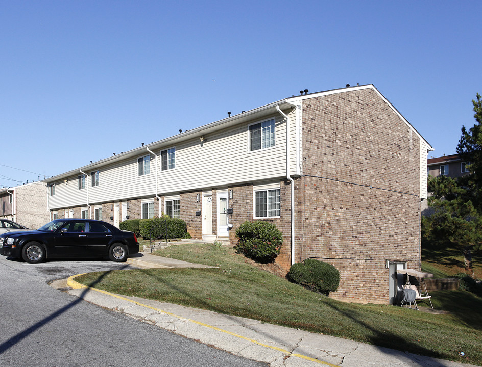 Fairburn Townhouses in Atlanta, GA - Building Photo