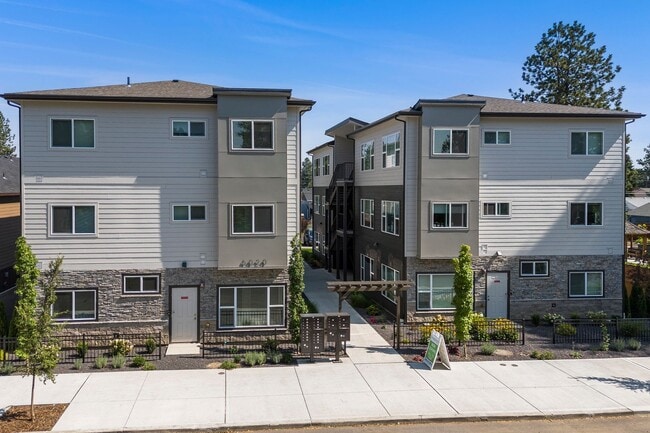 Astor Apartments