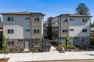Astor Apartments in Spokane, WA - Building Photo - Building Photo