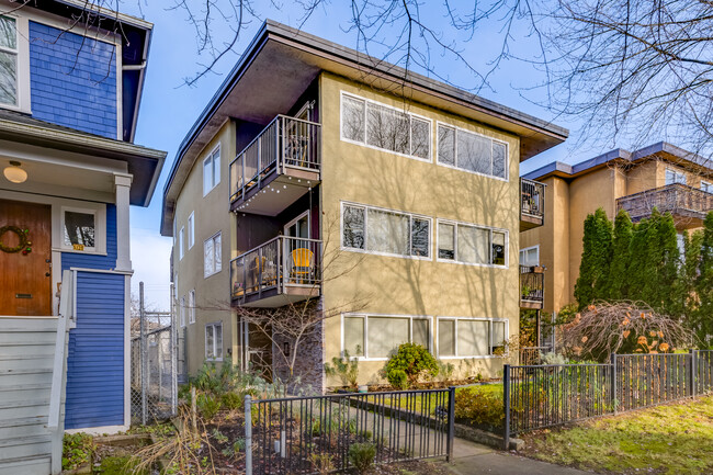 2067 Pandora St in Vancouver, BC - Building Photo - Primary Photo